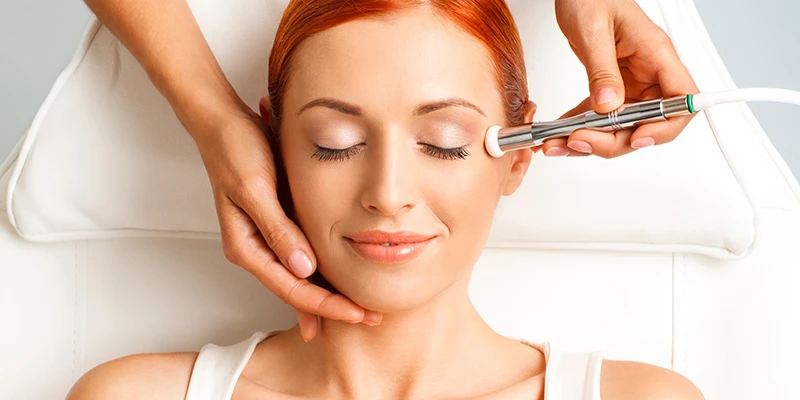 8 Effective Ways to Remove and Treat Crow’s Feet Around the Eyes 3 Professional Techniques to Treat Severe Crow’s Feet treatment