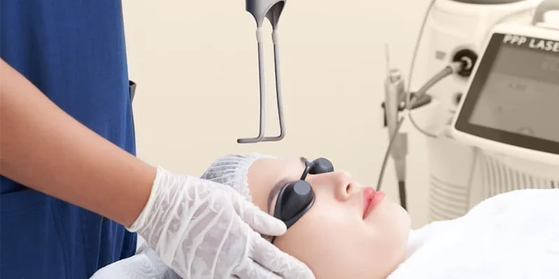 Best Place for Dark Spot Treatment: Spa vs Dermatology Hospital vs Aesthetic Clinic 2 Advantages and Disadvantages of Dark Spot Treatment at a Spa