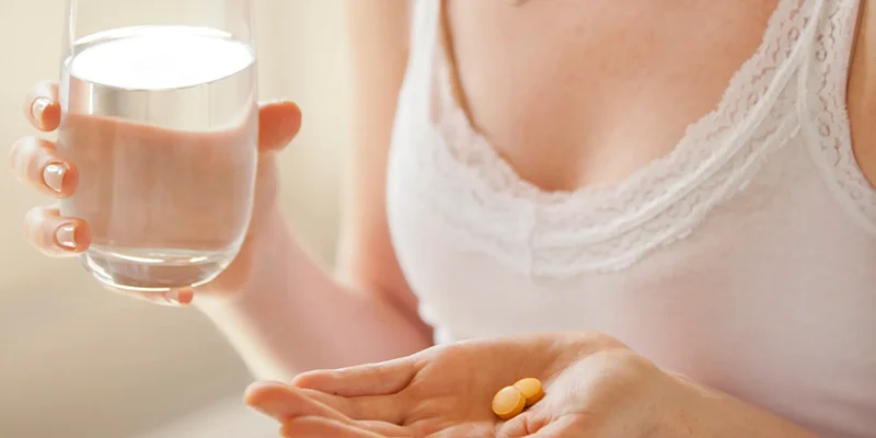 Eye Wrinkle Treatment: 7 Effective Ways to Reduce Wrinkles Around the Eyes 4 Vitamins That Support Eye Wrinkle Treatment