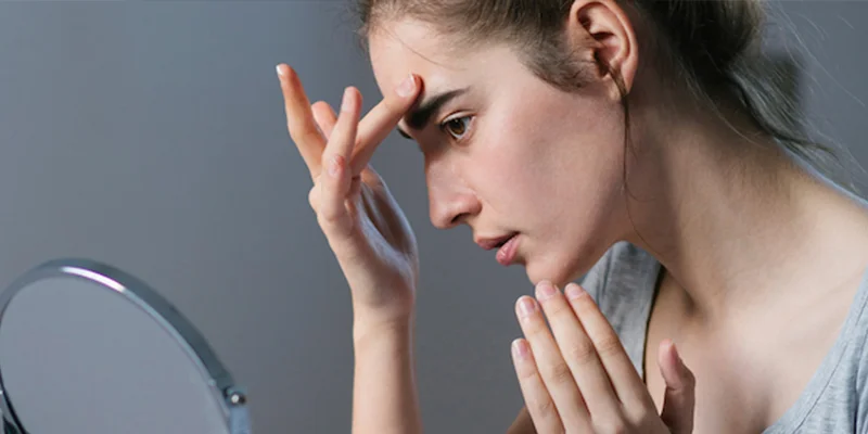 How to Get Rid of Forehead Wrinkles: 5 Proven Methods 2 Gentle exfoliation for early forehead wrinkles