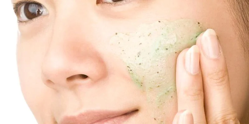 Forehead Wrinkles at Home: A 6-Step Skincare Routine 4 Gentle exfoliation for forehead wrinkles at home
