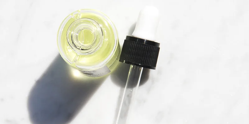 Forehead Wrinkles at Home: A 6-Step Skincare Routine 5 Retinol serum for forehead wrinkles at home