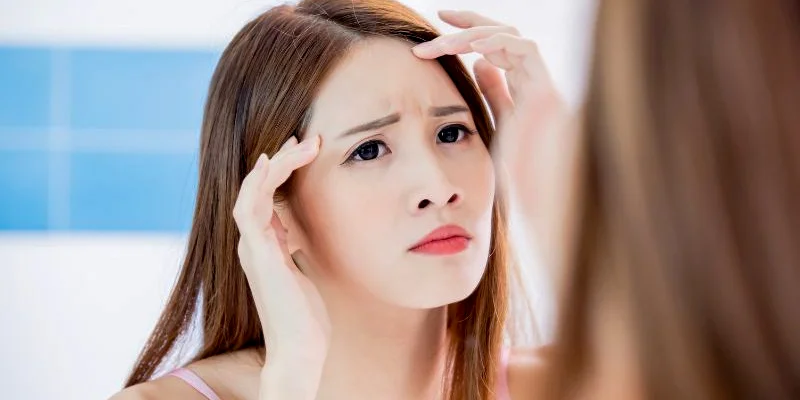 Forehead Wrinkles at Home: A 6-Step Skincare Routine 1 Treating forehead wrinkles at home with a skincare routine