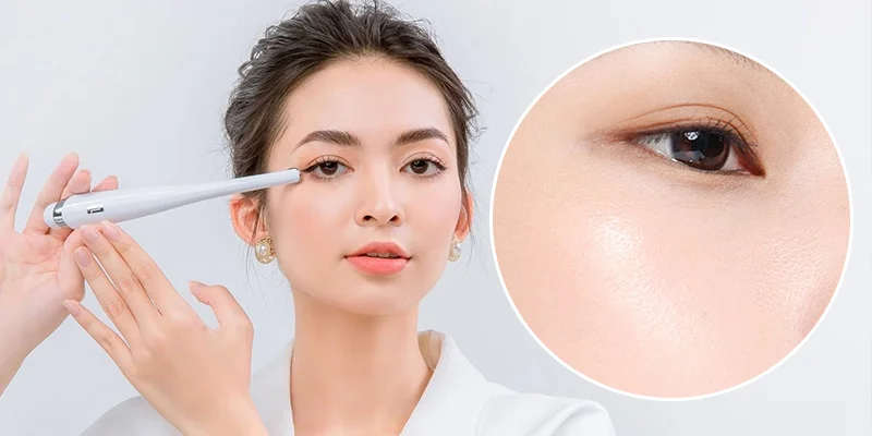 Wrinkles Around Eyes: 5 At-Home Fixes That Actually Help 4 Gentle massage for wrinkles around eyes